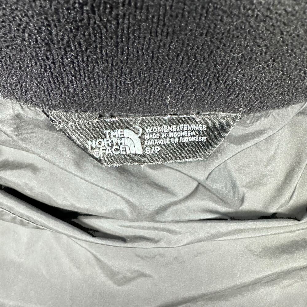 The North Face Women’s Quilted Black Jacket - Size Small - Picture 6 of 6